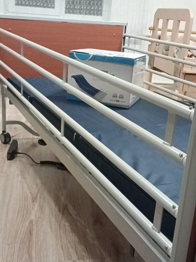 Забезпечення допоміжними засобами реабілітації та фінансовою допомогою мешканців Сторожинецької громади.